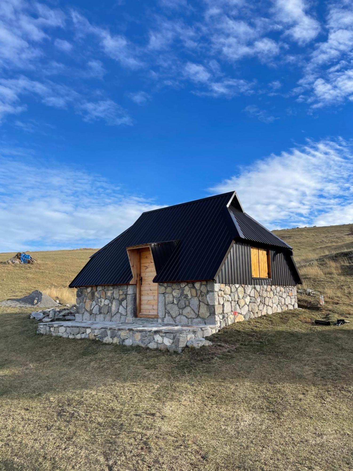 Etno Katun Djedov Do *